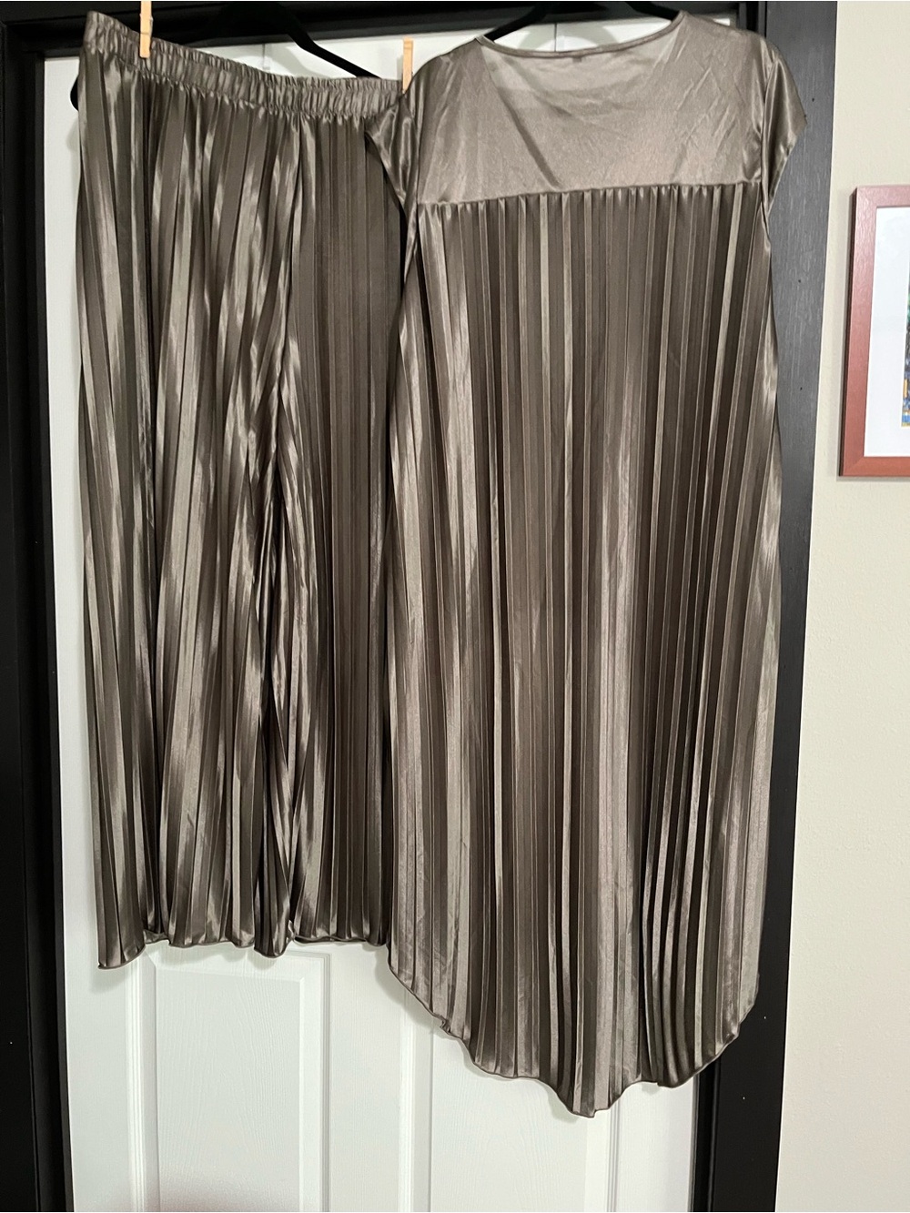 Pleated Two-Piece Set - Taupe Shine - Picture 2 of 6